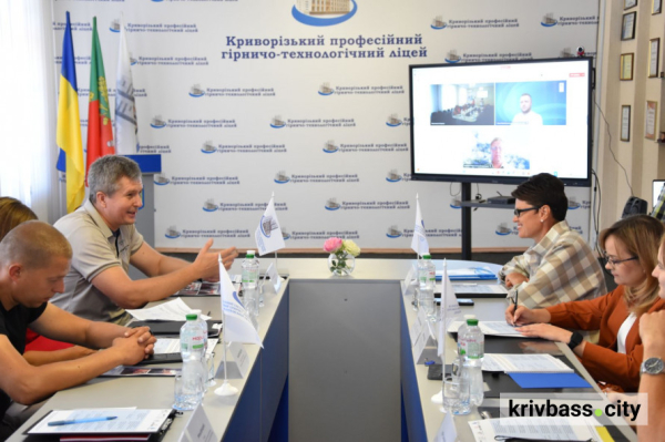 У Кривому Розі комбінати Метінвесту уклали меморандум про співпрацю з гірничим коледжем2