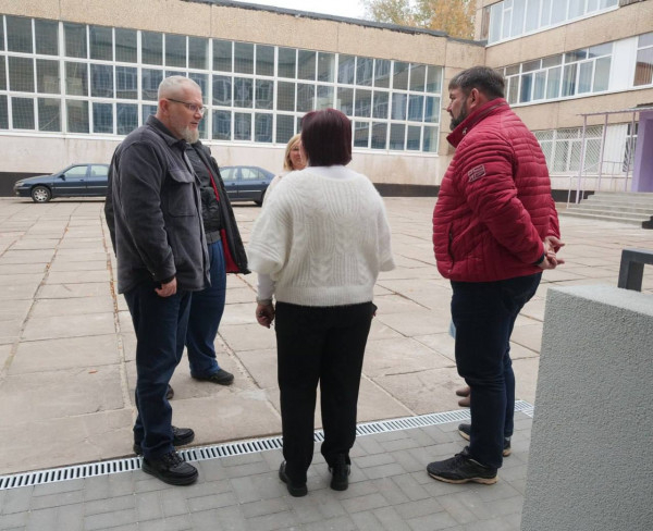 У Кривому Розі продовжують створювати безпечні умови для навчання - ще одне оновлене укриття облаштоване в гімназії №551