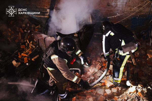 Вночі під ворожими ударами були Харків і Кіровоградщина: сталися руйнації і пожежі, є постраждалі4