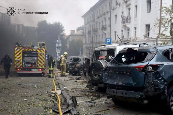 Ворог вдарив дронами по Дніпру9