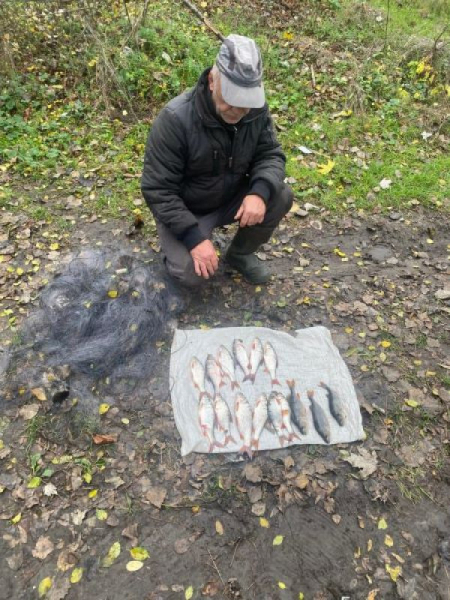 Браконьєр із сіткою попався на гарячому у Кривому Розі0