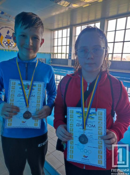 Бурхливі запливи та нові рекорди: юні плавці ДЮСШ №2 взяли 10 медалей міського чемпіонату4