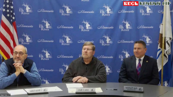 Представники Елк-Рівер підписують Меморандум з Лозуватською громадою Криворізького р-ну