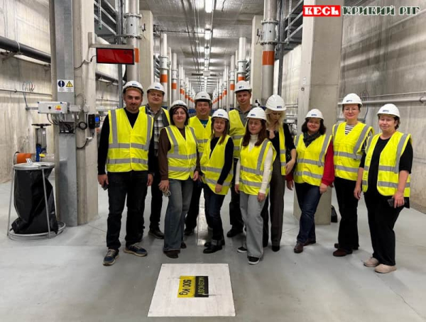 Криворізькі студенти-будівельники з КНУ на підприємстві у Празі