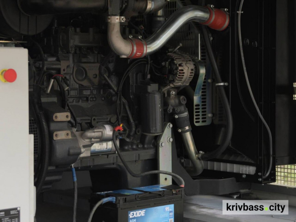 На вулицях Кривого Рогу з’явився новий гібридний тролейбус: як курсуватиме транспорт 5