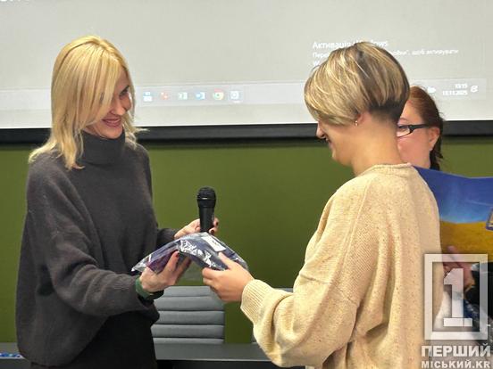 Нова форма надихатиме на нові висоти: Кривий Ріг підтримує спортсменок з команд «Нескорені» та «4.5.0»5