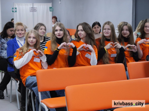 Нове покоління лідерів: школярі Кривого Рогу представили стратегію успіху на щорічному Саміті1