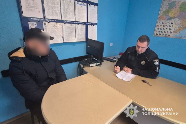 У Кривому Розі чоловік забив знайомого ніжкою від столу0