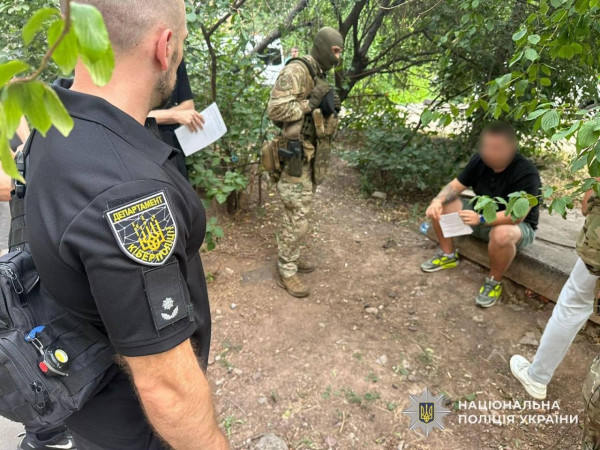 У Кривому Розі судитимуть засновника благодійного фонду, який торгував фальшивими довідками про непридатність до служби0