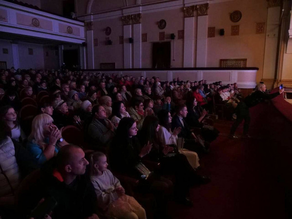 У Кривому Розі відзначили 20 найкращих учасників поетичного марафону «Нескорені 2025»2