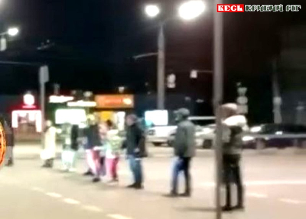 Мітинг на дорозі «дайте світло» на 173 кварталі в Кривому Розі