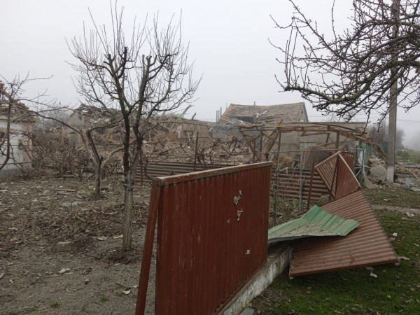 Вдень російські війська вдарили КАБами по Покровській громаді Синельниківського району: загинули двоє людей6