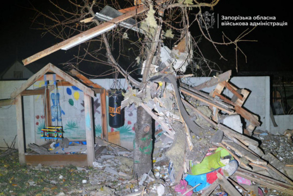 Вночі росіяни вдарили по Запоріжжю: двоє поранених, тисячі мешканців залишилися без світла2