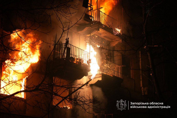 Вночі російські окупанти масовано атакували Запоріжжя безпілотниками: постраждали майже 20 людей4