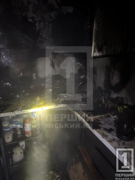 Євроремонт затьмарила чорна кіптява: у Покровському районі Кривого Рогу горіла квартира3