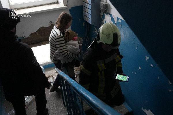 1 людина загинула, 27 постраждали внаслідок ворожої атаки на Київ4