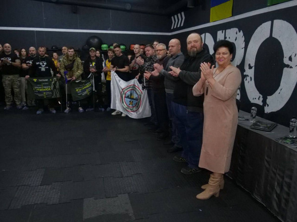 «АРМ  сила – сила героів»: у Кривому Розі провели міський чемпіонат з армрестлінгу до Дня ЗСУ1