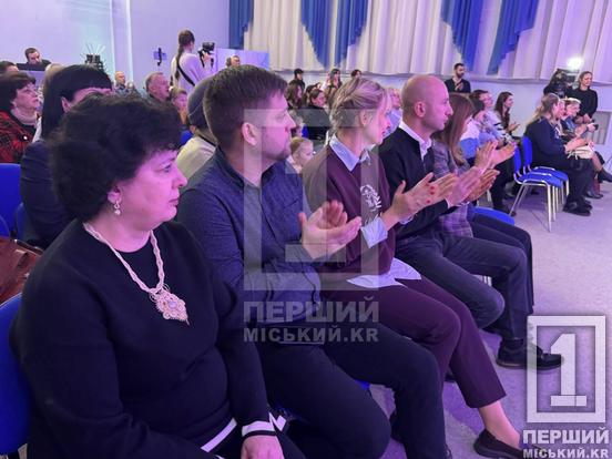 Дарує всесвіт звуків, емоцій та натхнення: музичній школі №8 виповнилося 60 років2