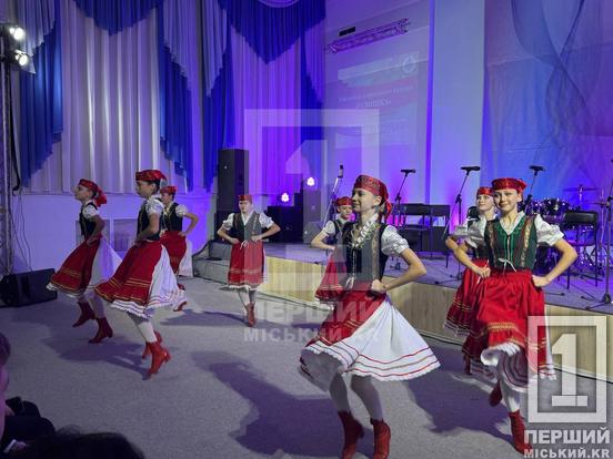 Дарує всесвіт звуків, емоцій та натхнення: музичній школі №8 виповнилося 60 років1