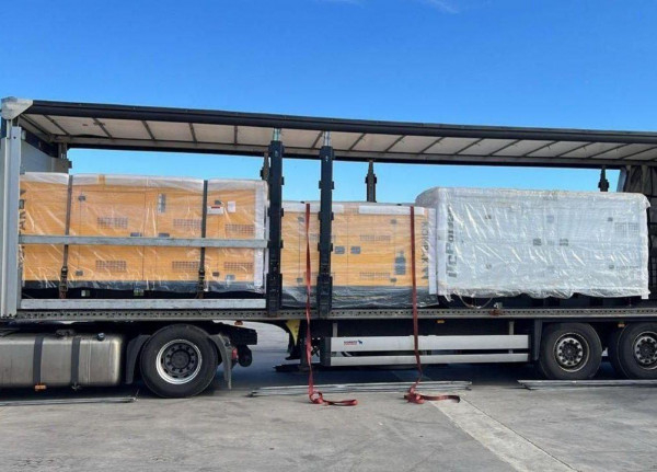 Генератори та резервуари для води доправили до Дніпропетровщини з Німеччини0