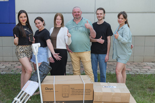 Голос міста під час тривоги: як «Радіо Кривбас» 102.3 FM залишалося в ефірі, навіть коли прилетіло в антену3