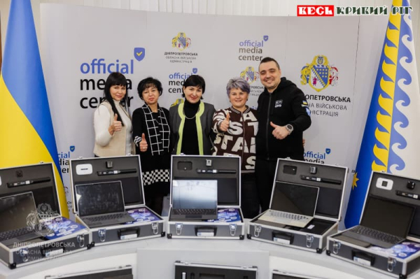 Мобільний кейс для ЦНАП отримала Глеюватська громада Криворізького р-ну