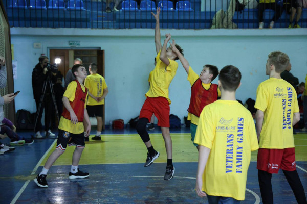 ІІІ міські ігри VETERANS FAMILY GAMES у Кривому Розі зібрали понад 2 тисячі учасників3