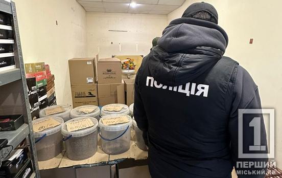 Могли «розбагатіти» на 13 млн грн: викрито «пару», що торгувала по Україні тютюновою продукцією