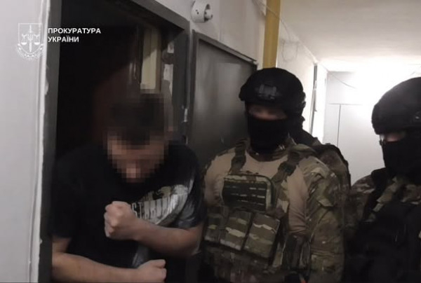 На Дніпропетровщині батьки сім років поспіль вчиняли сексуальні дії стосовно власної доньки 1