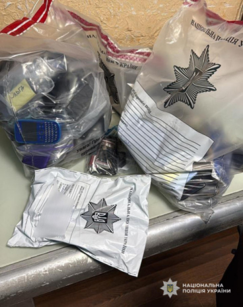 На Дніпропетровщині у незаконних так званих «реабілітаційних центрах» утримували в неволі 300 людей під виглядом реабілітації від наркотичної і алкогольної залежності8