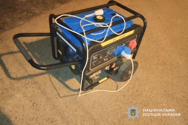 На Дніпропетрвщині  чоловік намагався викрасти генератор біля аптеки   0