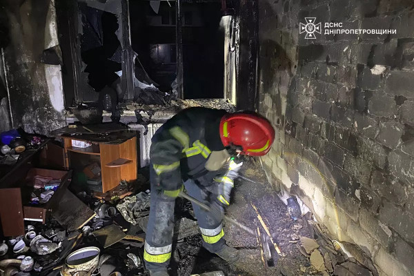 На Криворіжжі жінка ледве не задихнулася димом у власній палаючій квартирі1