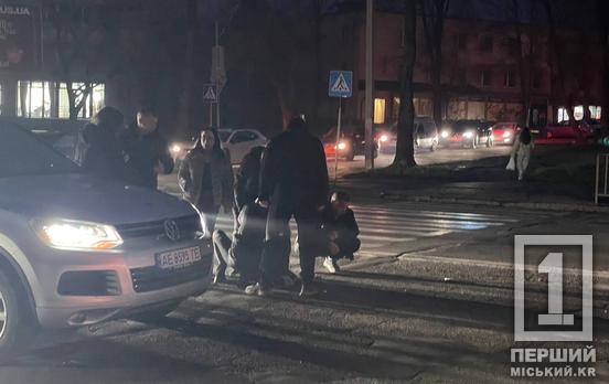 На місце викликали швидку: на проспекті Миру Peugeot  збив жінку