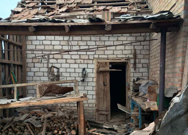 На Нікопольщині внаслідок російського обстрілу постраждала літня жінка6