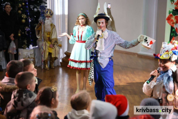 Новорічне диво для кожного: у Кривому Розі триває святковий марафон для дітей4