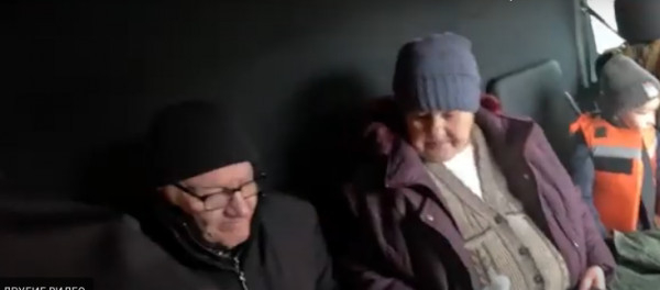 Під загрозою ударів КАБами: поліцейські екіпажу «Білі янголи» евакуювали мешканців Синельниківського району разом із п’ятирічним хлопчиком1