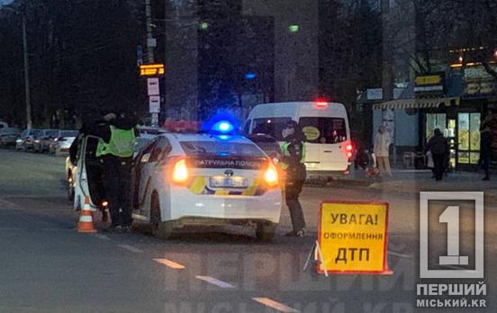 Постраждала під опікою медиків: на проспекті 200-річчя Кривого Рогу Hyundai збив криворіжанку