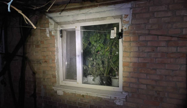 Протягом ночі російські окупанти атакували три райони Дніпропетровщини3