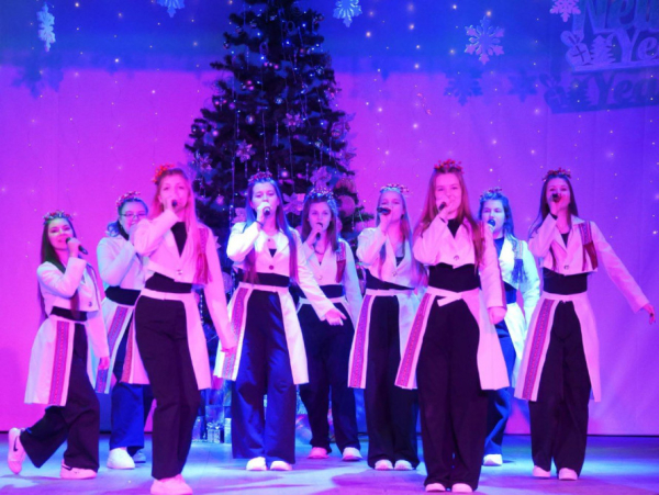 Різдвяний фестиваль талантів: у Кривому Розі відзначили обдарованих дітей міста3