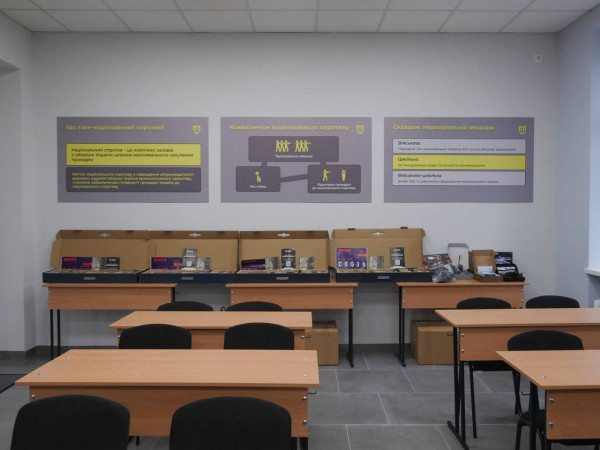 У Кривому Розі відкрили Центр підготовки громадян до національного спротиву4
