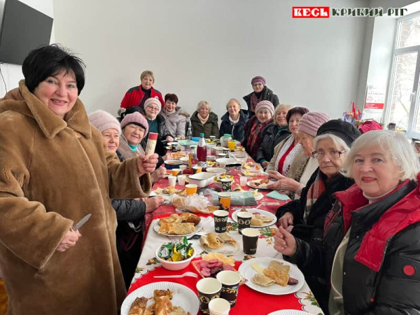 Передноворічна зустріч клубу &laquo;Авторитет&raquo; від Червоного Хреста в Кривому Розі