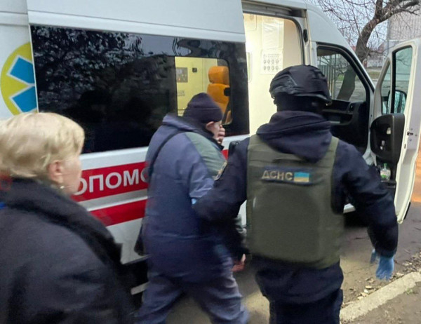 Ворог обстріляв Нікопольщину з артилерії та FPV-дронів: є поранені6