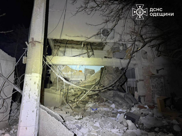Ворог продовжує нищити Одещину: нічні ворожі обстріли забрали життя однієї людини, ще двох поранено2