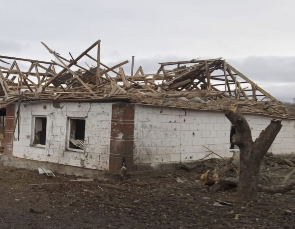 Ворожі обстріли Нікопольщини та Криворіжжя: є поранений і значні руйнування2