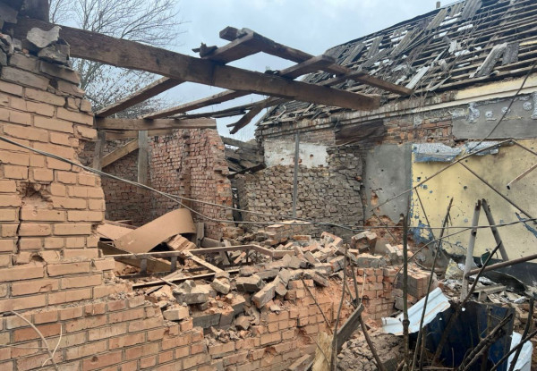 Ворожі обстріли Нікопольщини та Криворіжжя: є поранений і значні руйнування5