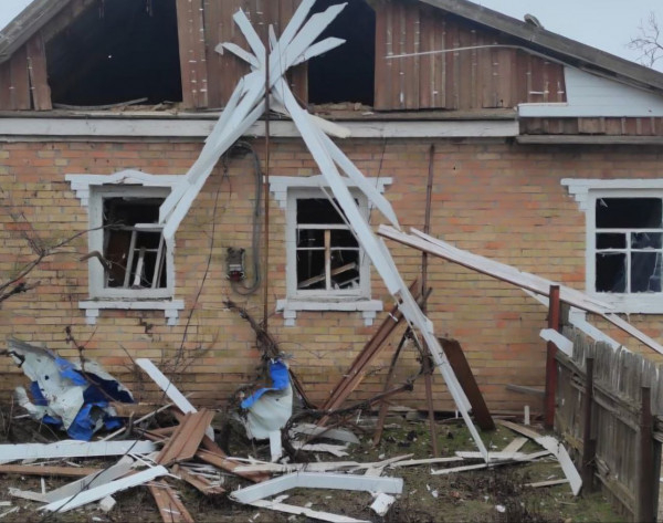 Ворожі обстріли Нікопольщини та Криворіжжя: є поранений і значні руйнування4