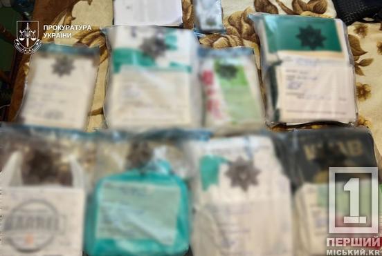 Заробляли на людській біді: у міській раді Дніпра викрили угруповання, що наживалося на ремонті обстріляних домівок4