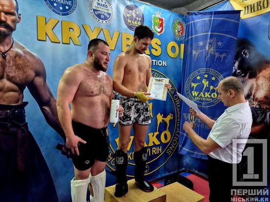 Концентрований адреналін та вболівальницький запал: у Кривому Розі кікбоксери боролися за першість відкритого міського турніру6