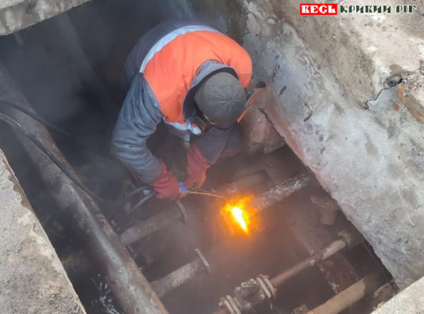 Зварювальні роботи на дільниці Криворізької теплоцентралі