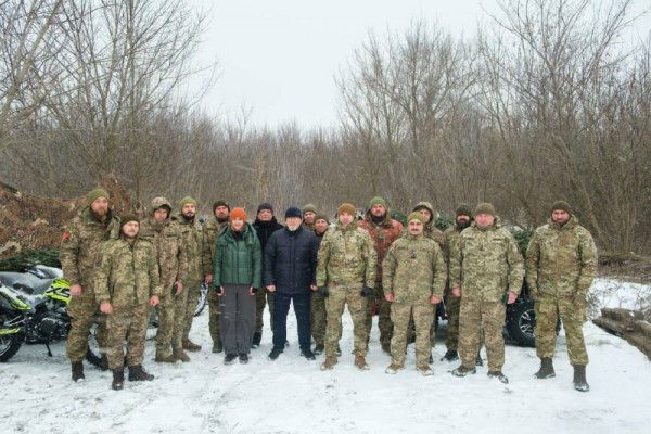 Криворізьким захисникам із 60-ї окремої механізованої Інгулецької бригади  передали допомогу від міста0